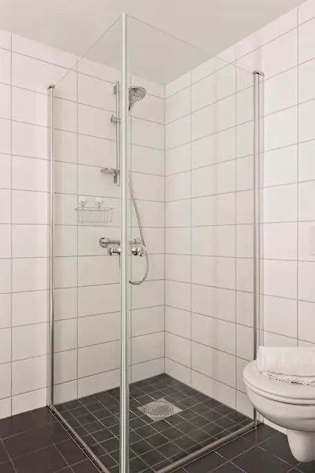 Dinbnb Apartments I 1 Minute To Tram! Newly Built With Balcony & 3 Beds Bergen