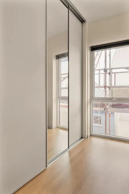 Dinbnb Apartments I 1 Minute To Tram! Newly Built With Balcony & 3 Beds Bergen