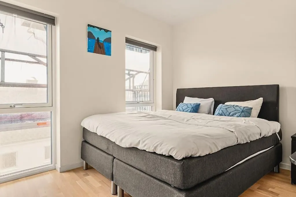 Dinbnb Apartments I 1 Minute To Tram! Newly Built With Balcony & 3 Beds Bergen