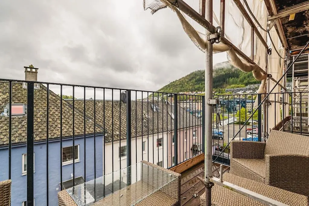 Dinbnb Apartments I 1 Minute To Tram! Newly Built With Balcony & 3 Beds Bergen 0*,